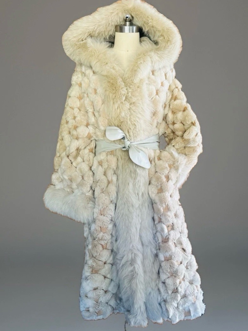 GORGEOUS FEMININE GENUINE SHEARLING SHEEPSKIN AND FOX FUR HOODED COAT OOAK